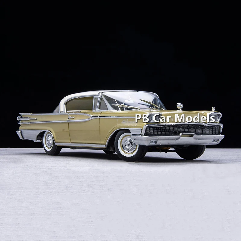 1: 18 Sun Star  Mercury Parklane Platinum Alloy Car Model