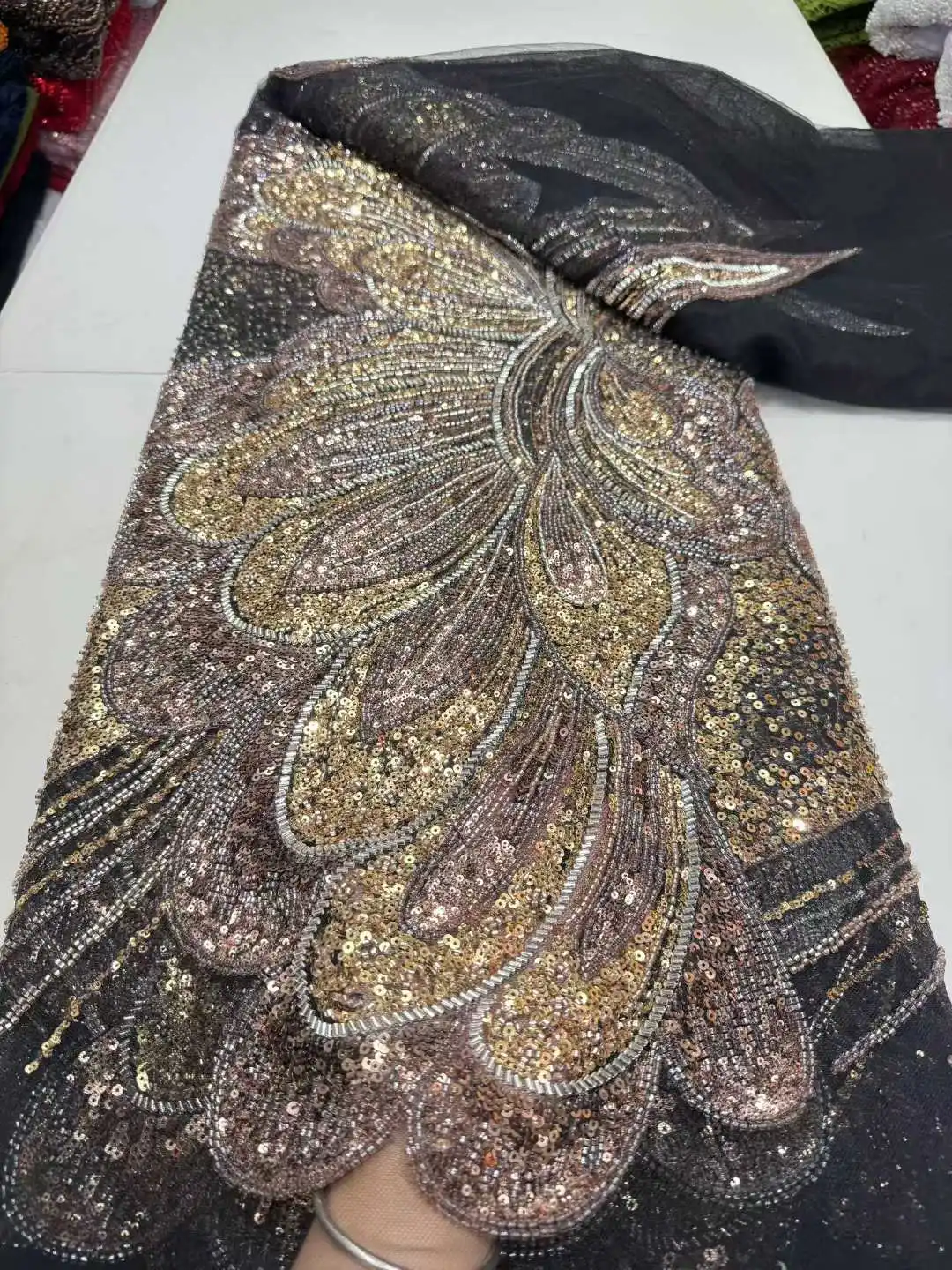 

Luxurious African Net Mesh Lace Fabric 2025 Haevy Beads Embroidery Sequins French Tulle Lace for Nigerian Wedding Party Dress