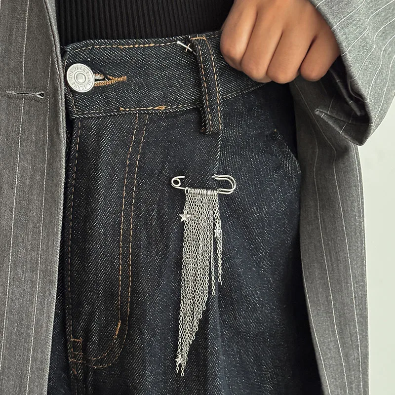 New Exaggerated Metal Chain Pendant Tassel Brooches for Women Man Personality Charm Trousers Shortened Pins Rock Jewelry Gift