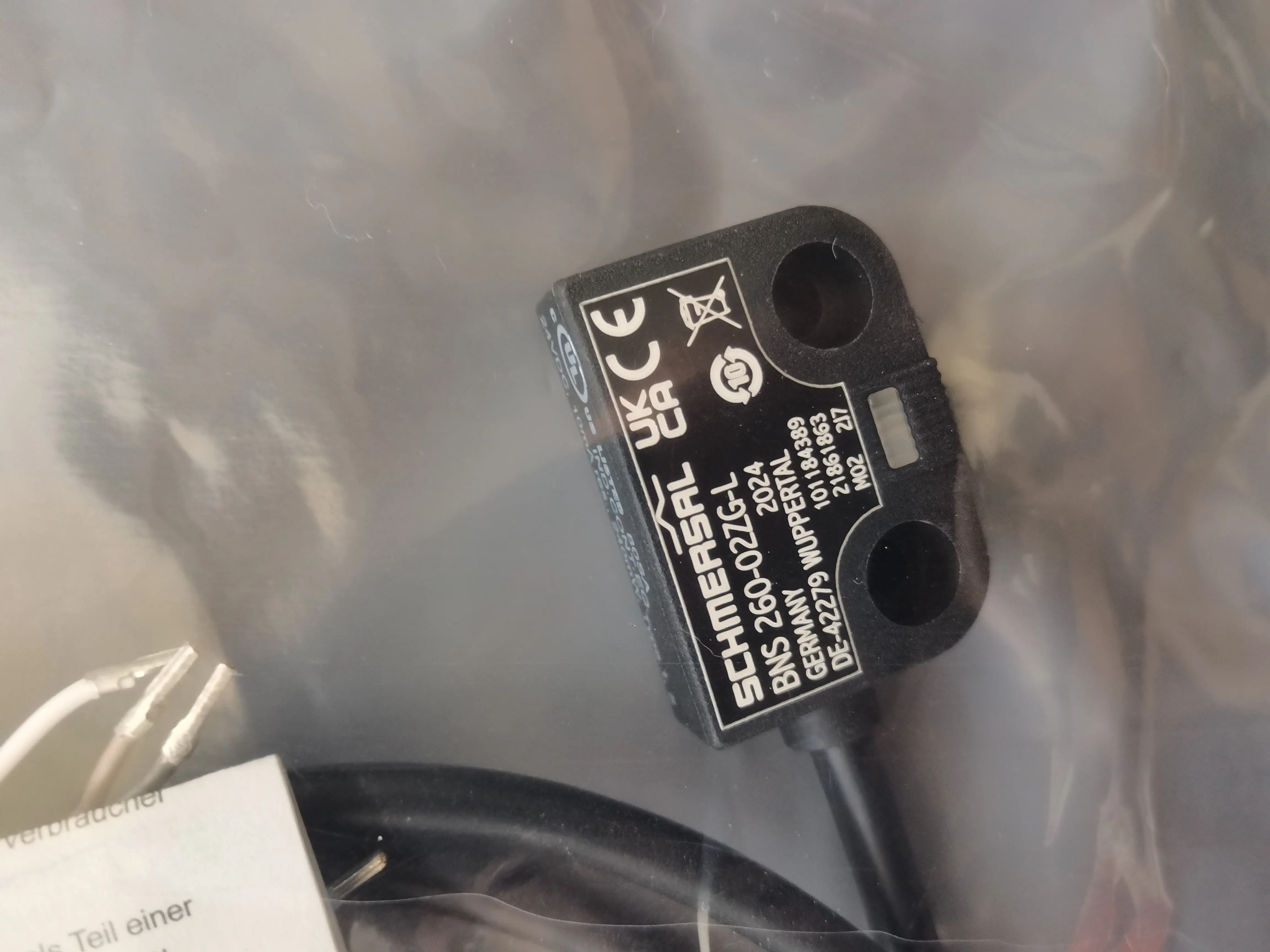 Schmersal New Original Genuine Safety Sensor BNS260-02ZG-L