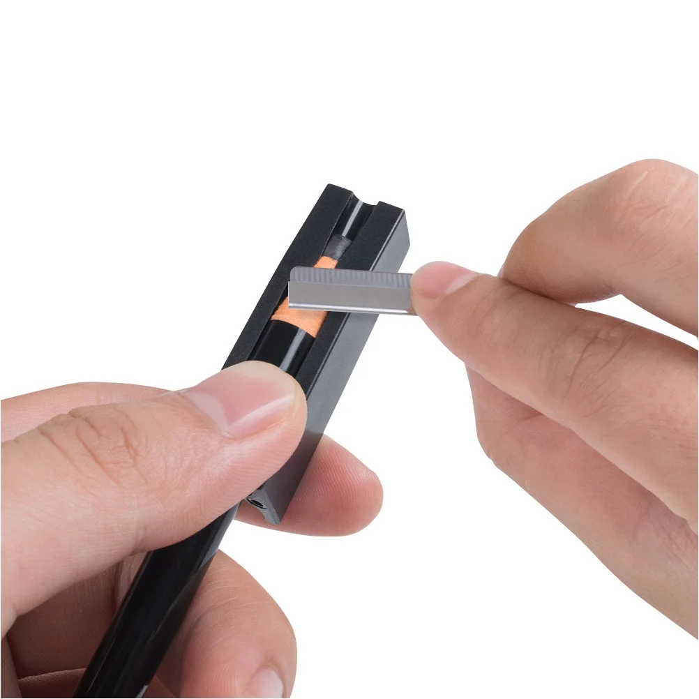 Taille-crayon à sourcils professionnel, petit outil de maquillage léger pour Eyeliner, taille-crayon à lèvres, Portable de voyage