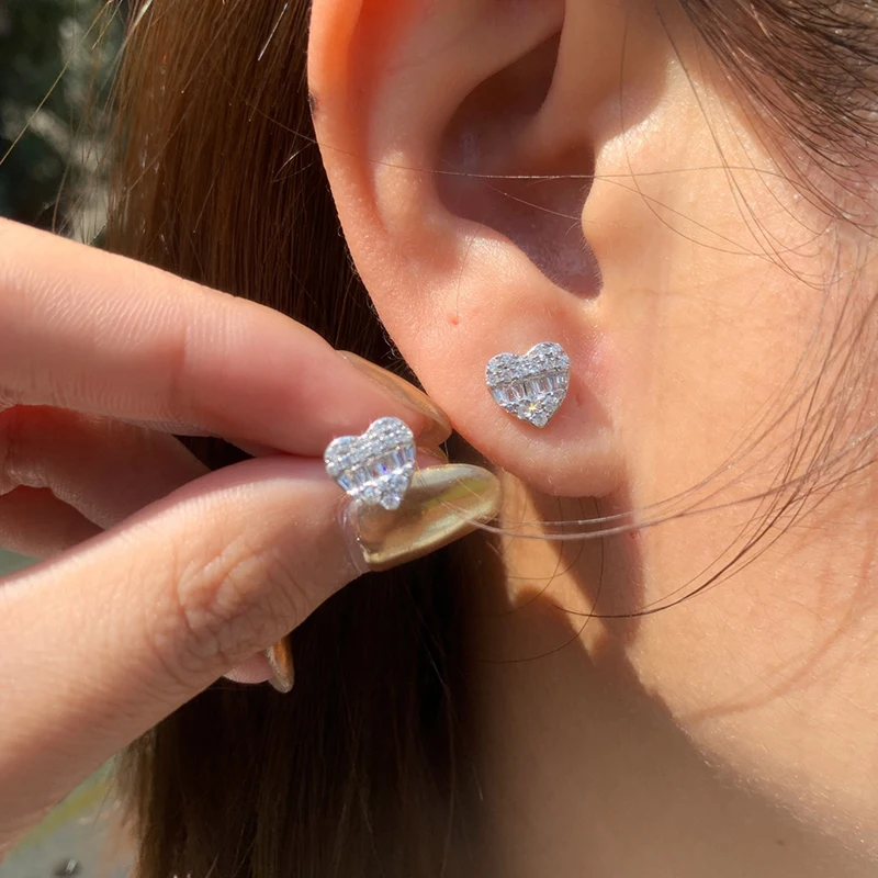 KUGG 100% 18K White Gold Earrings Romantic Heart Shape Real Natural Diamond Stud Earrings for Women Birthday Gift Fine Jewelry