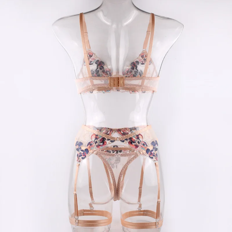 2025 الأوروبية والأمريكية الجديدة المطرزة شير مثير ناضجة نمط أربع قطع مجموعة الملابس الداخلية qqny0013