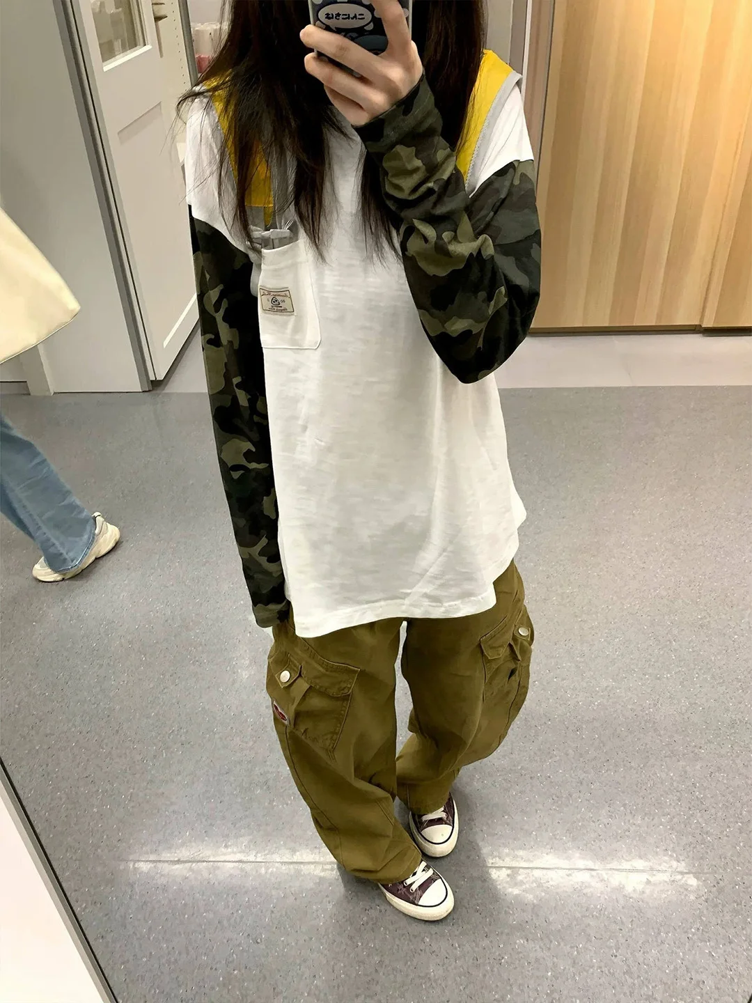 Loose Fit Camouflage Long Sleeve T-Shirt Women's Autumn New Style Casual Wind Resistant Breathable Pocket Design Fashionable Top
