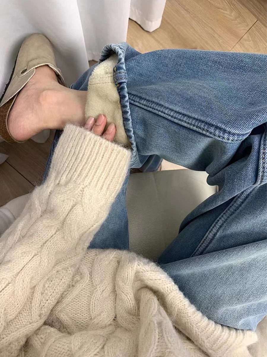 

plus Size Fleece Lined Thick Denim Jeans Women Winter New Style High Waist Wide Leg Pants Loose Fit Straight Cut Blue Casual