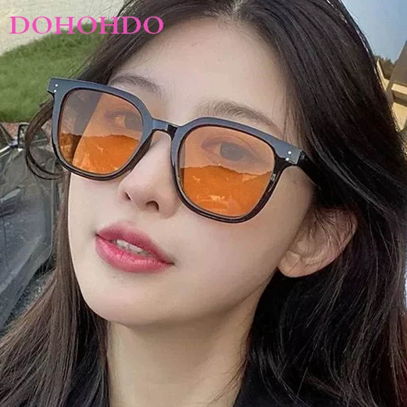 

Fashion Sunglasses Women Brand Designer Retro Rivets Square Sun Glasses Female Ins Popular Vintage Unisex Driving Eyewear UV400