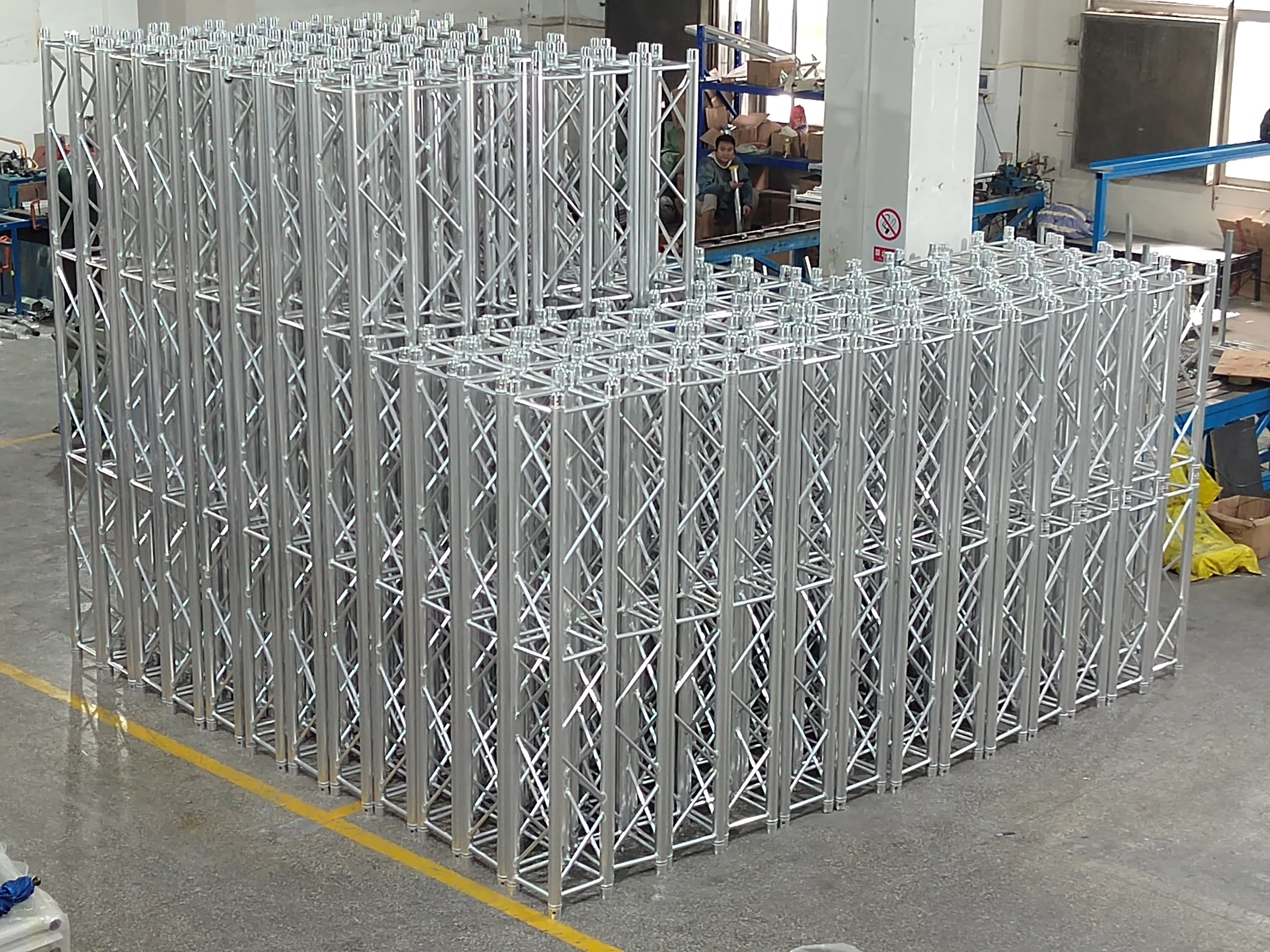 Quality DJ Truss Aluminum Display Structure  Events Aluminum Frame Spigot Bolt Truss Stage Truss System