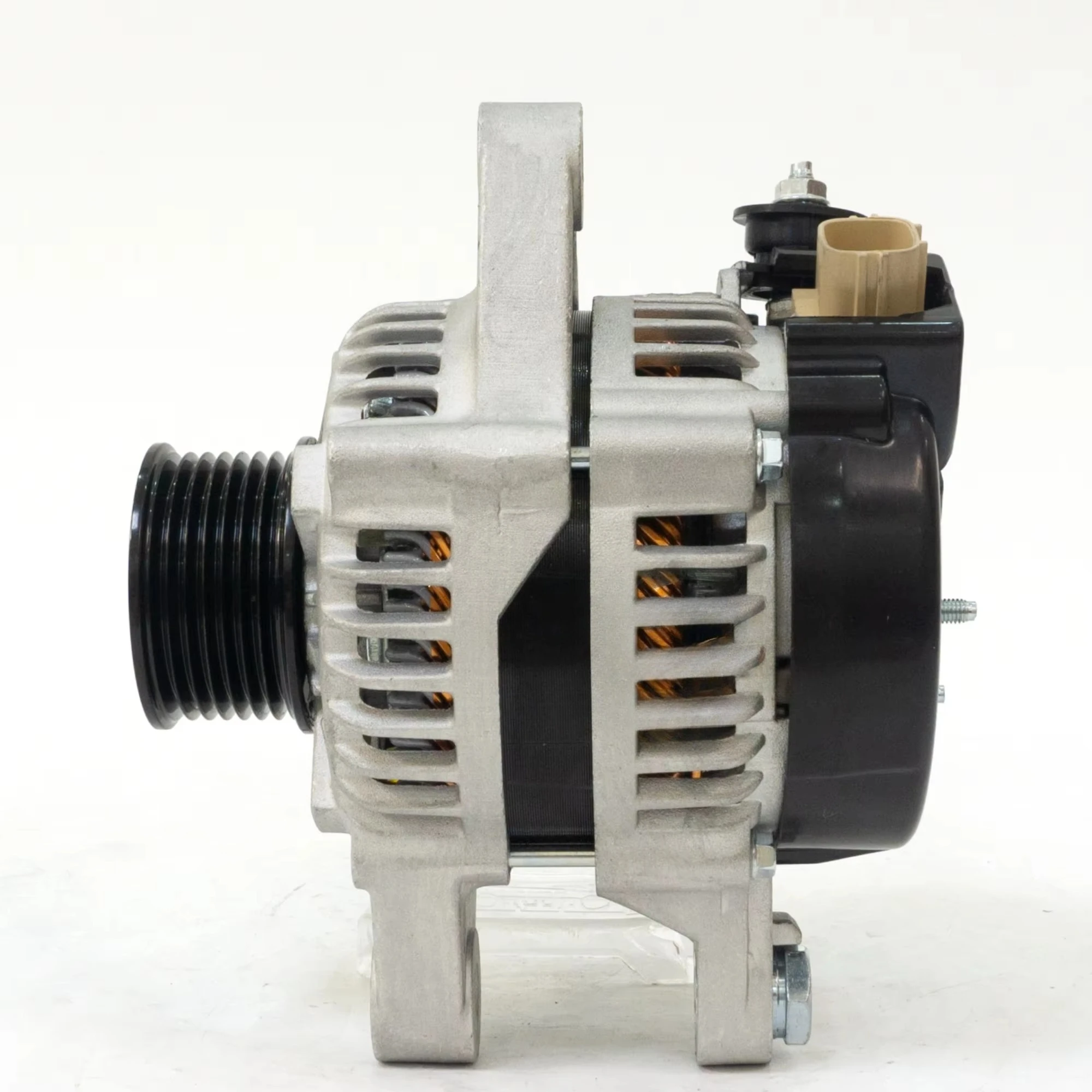Longxun Alternator for Toyo ta Fortuner 1TRFE Auto Alternator 270600C020 270600C021 2706075310 2706075311 2706075410 2706075411 view 3