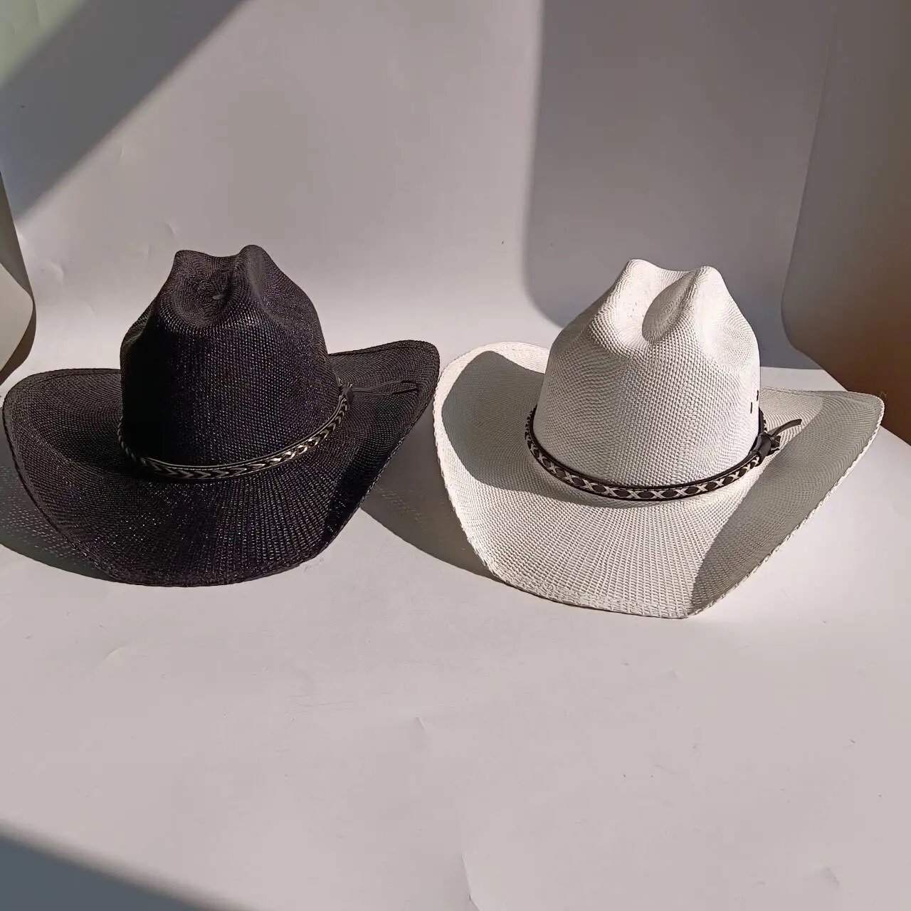 Stabiler Cowboy-Strohhut für Männer und Frauen mit Breiter Krempe, Weidestrohhut, Cowboy-Hut für Outdoor, Sommer, Sonnenhut, Jazz-Chapeau Cowboy