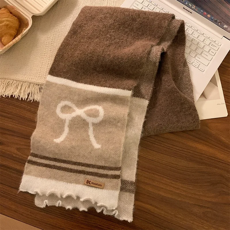 وشاح محبوك بفيونكة ملونة للنساء في شتاء 2025 وشاح ناعم دافئ جديد