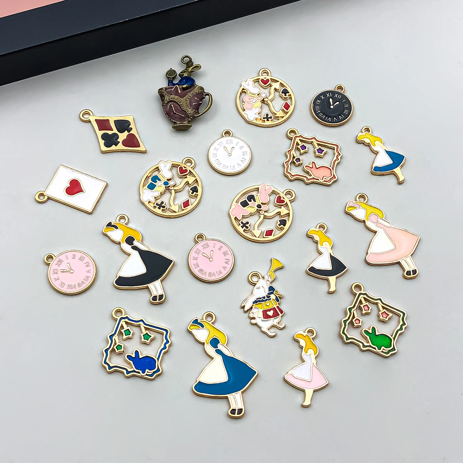 20pcs Alloy Enamel Alice Series Pendant Jewelry Making DIY Earrings Charms for Jewelry Bracelets Necklace