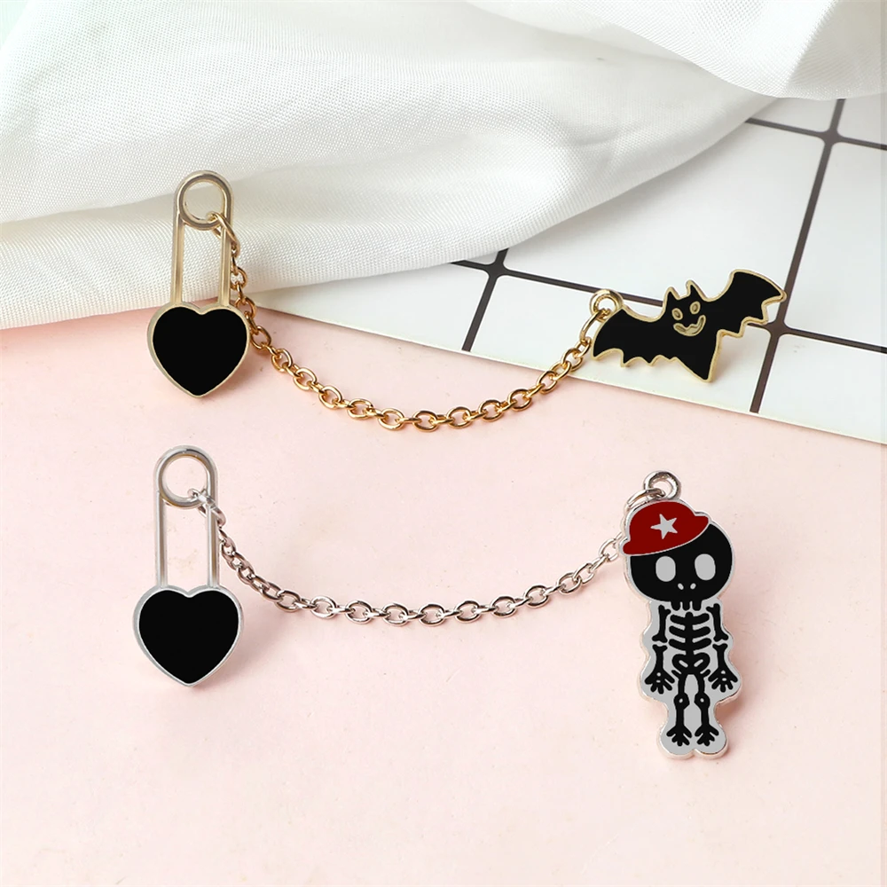 Punk Gothic Black Chain Brooch Paper Clip Heart Bat Skeleton Enamel Pins Halloween Party Clothes Bag Badge Jewelry Friends Gifts