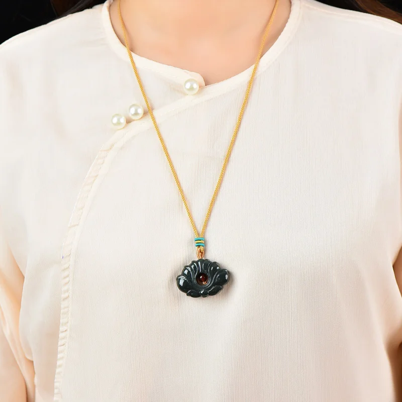 

Exquisite Heyan Jade Los During Long