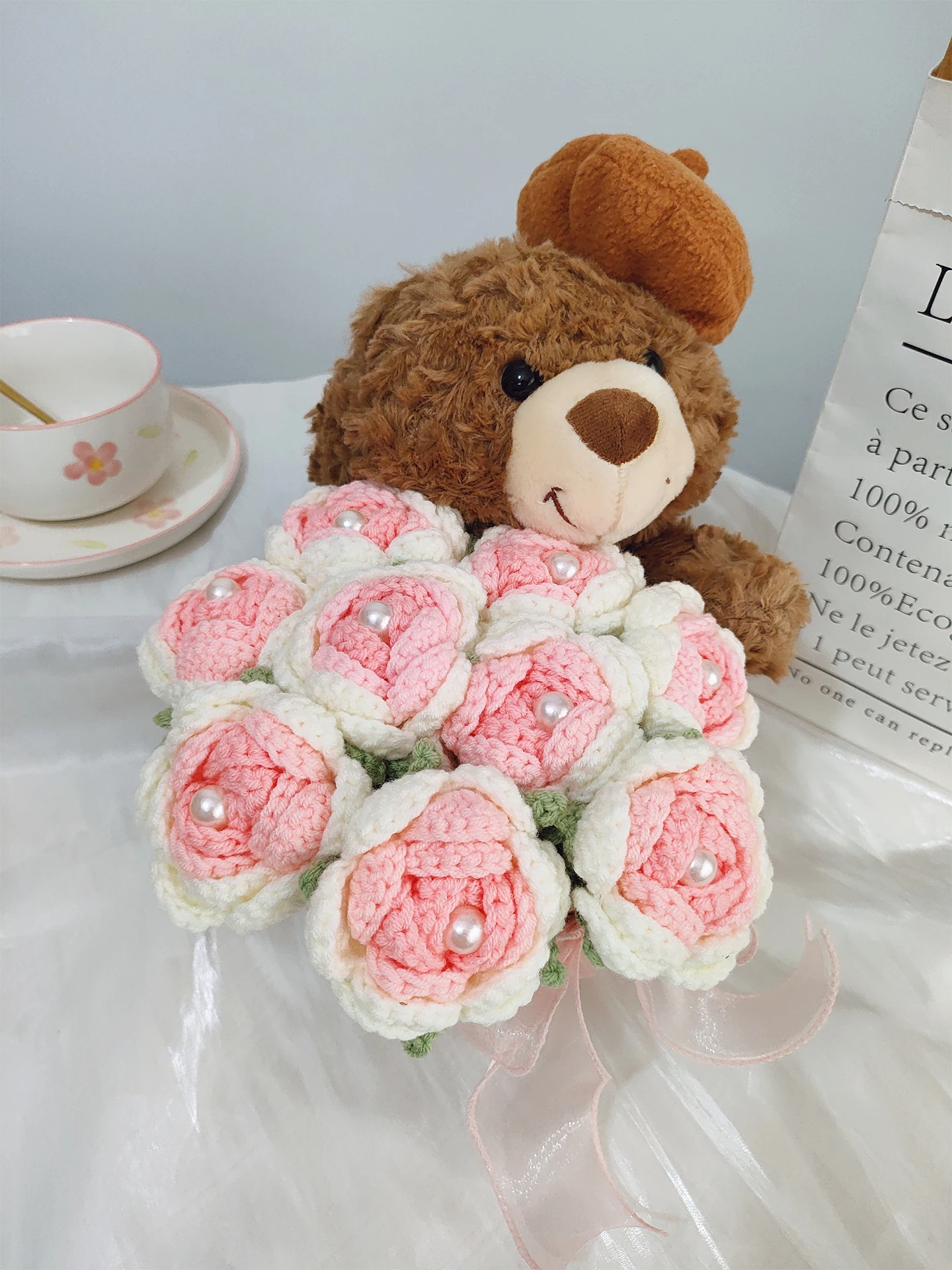 手作りクマの花かご-バラの花-パンダブーケ-diy-クリエイティブ-キシ祭り-バレンタインデーギフト-ウールヤーン素材