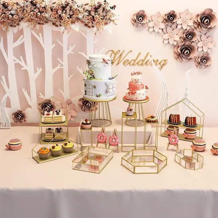Gold Cake Display Rack Birthday Afternoon Tea Plate Wedding Party Decoration Metal Dessert Shelf Food Cupcake Stands Cakes Tray