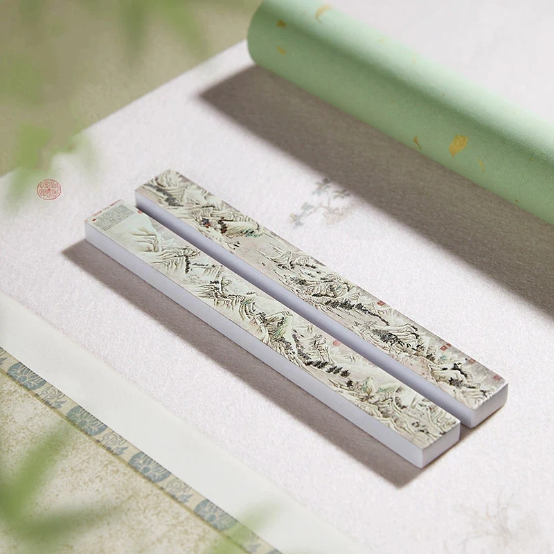 Solid Brass Paperweight with Landscape Pattern Color Print for Calligraphy Painting Gift Lightweight Gift Box Set