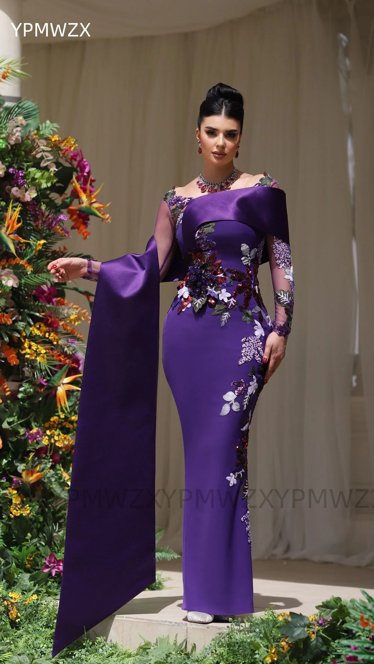 Индивидуальные вечерние платья