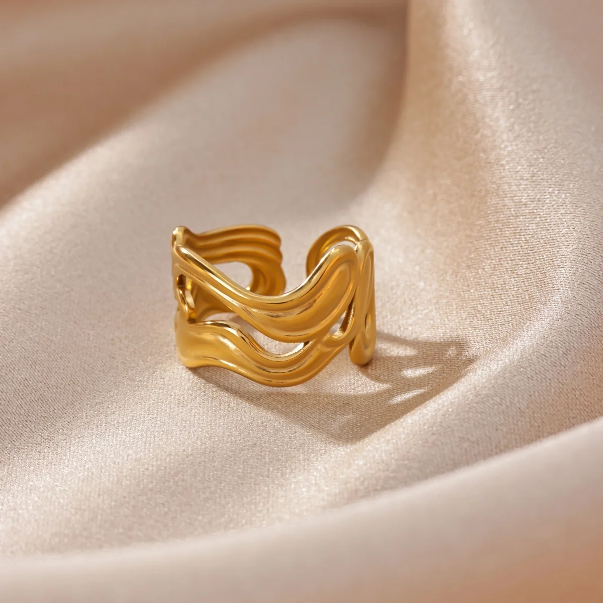 Minimalistische geometrische Wellen-Offenringe für Frauen, 18 Karat vergoldeter Edelstahl-Wellenring, ästhetischer Hochzeitsschmuck, Geschenk