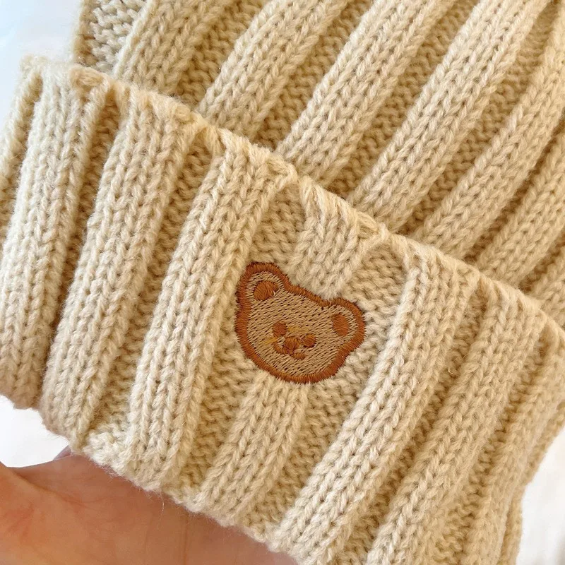 Gorros de punto para niños pequeños, gorros cálidos para niños y niñas, gorros con bordado de oso pequeño, otoño e invierno, 2024