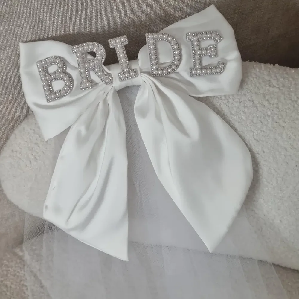 2025 Luxury Bride Pearl Letter Bow Veil for Hen Bachelorette Party Accessories Pearl Lace Veil Wedding Hair Bow Decoration Item