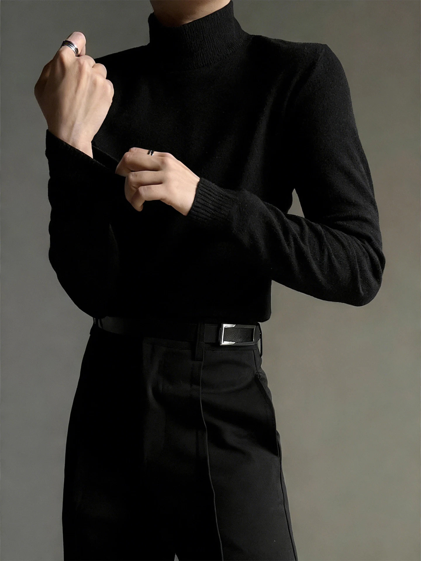 

Мужской свитер с начесом, высоким воротником, трикотажный, зимний, облегающий, базовый слой, корейский стиль, с утонченным дизайном талии