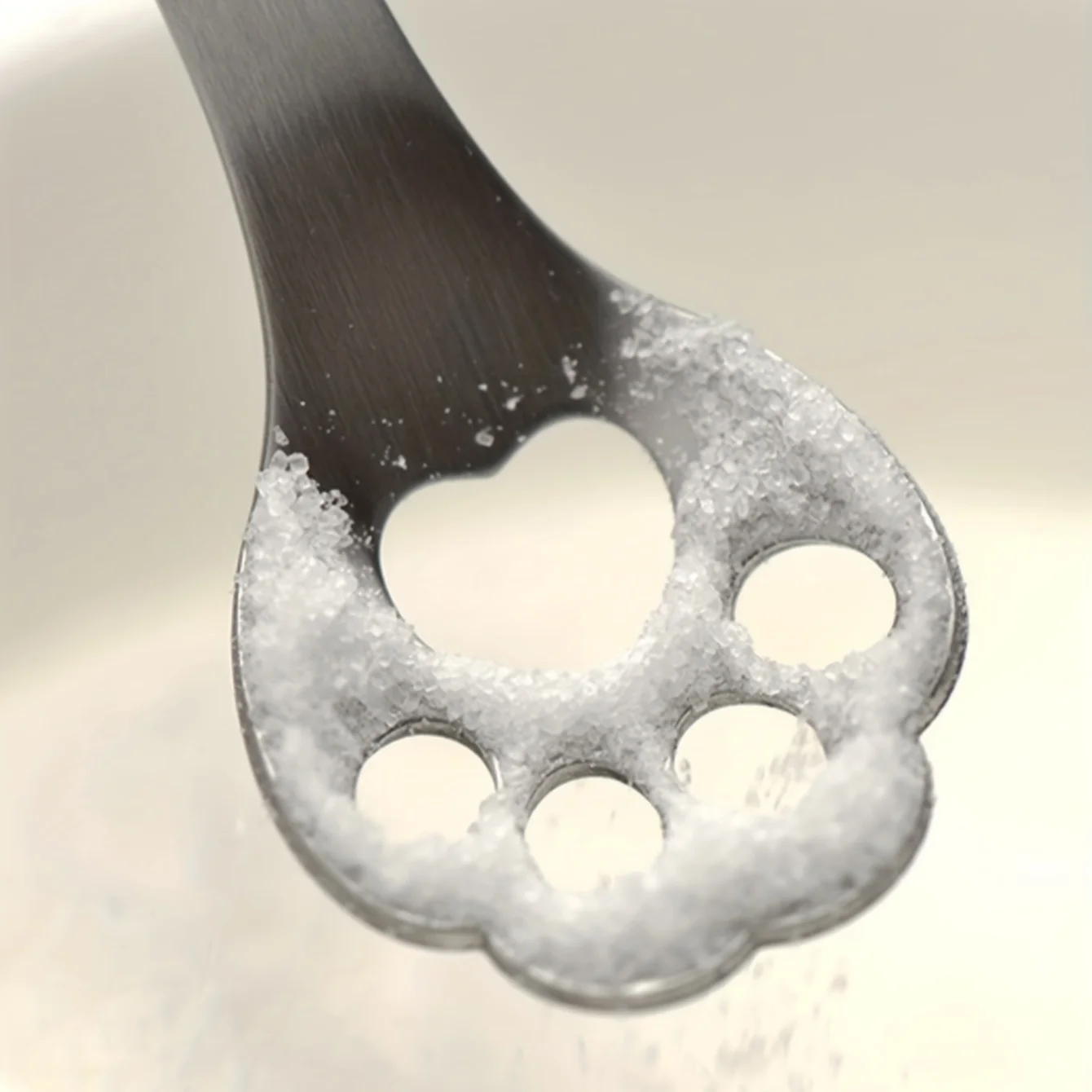 1pc Cute Cat Paw Stainless Steel Dessert Spoon Reusable Ice Cream Spoon for Parties Weddings and Restaurants Washable