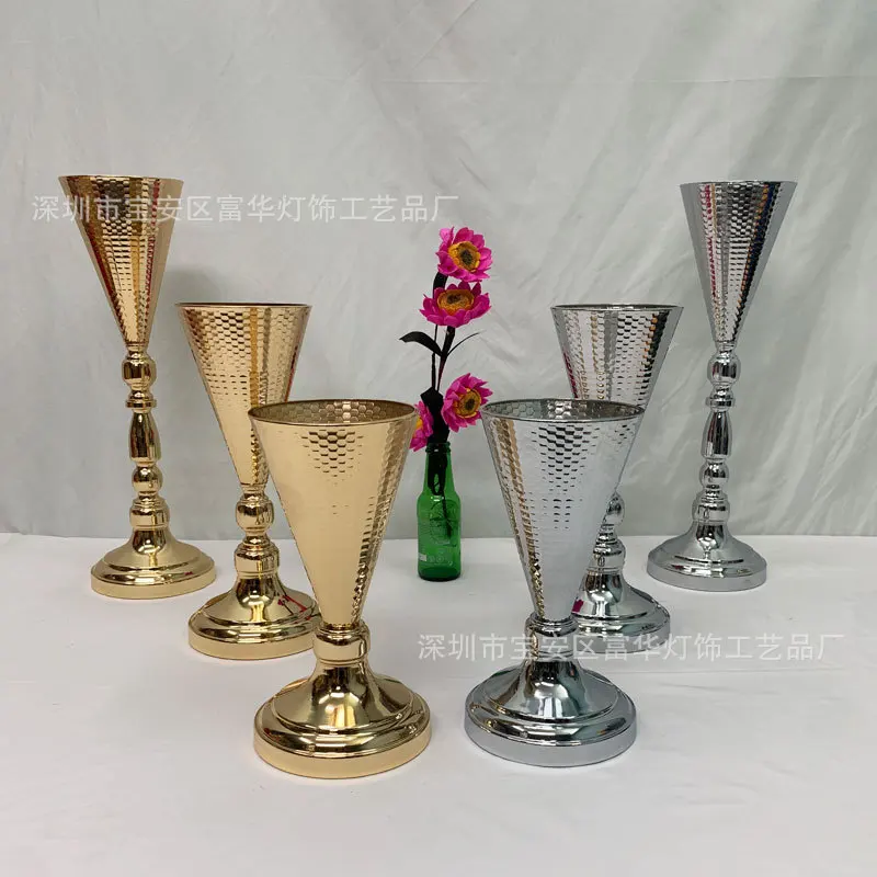 arranjo-criativo-de-ferro-forjado-para-casamento-decoracao-de-mesa-principal-de-hotel-arranjo-de-flores-ornamento-para-assinatura-de-casamento