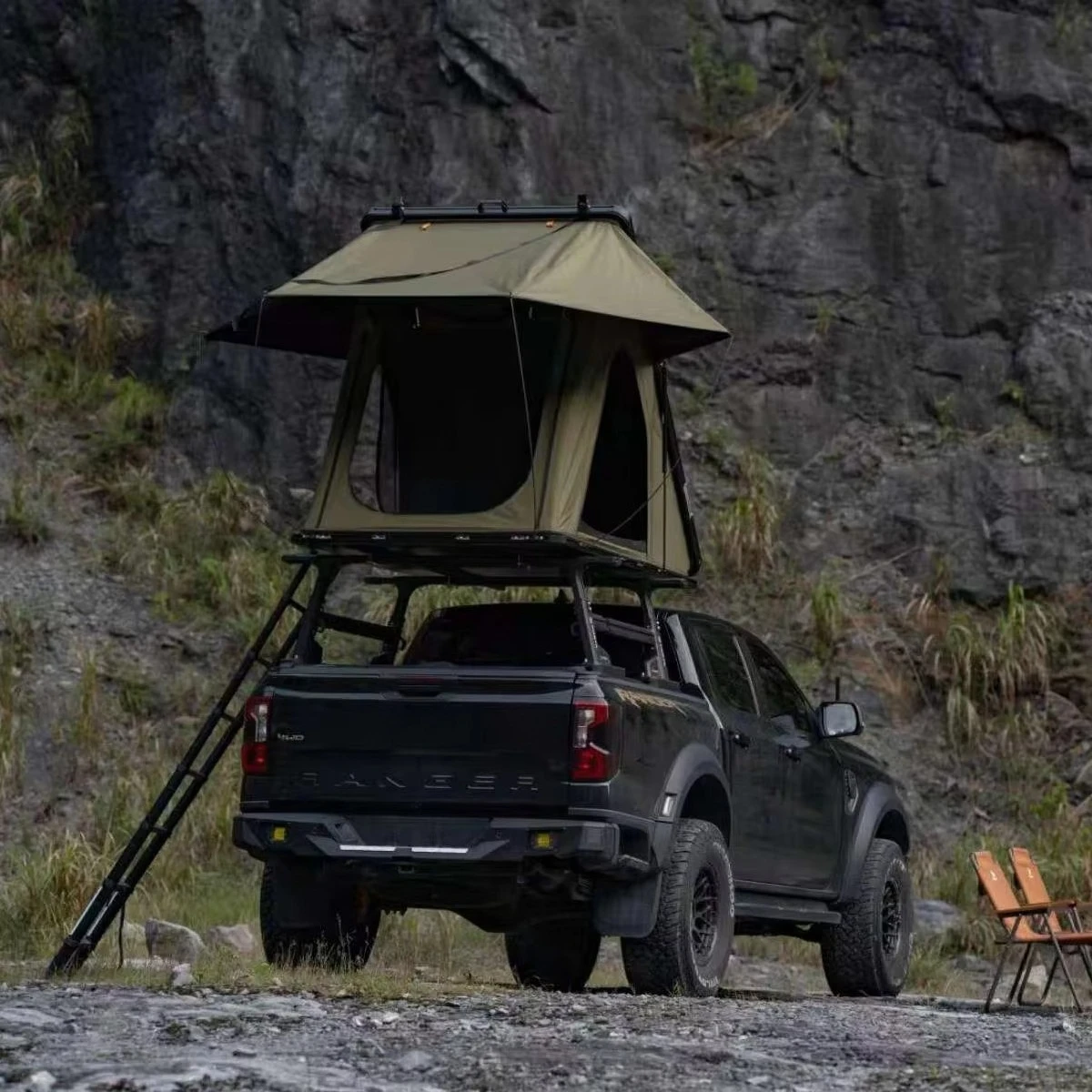 Hard Shell Ultra Thin Rooftop Tent Car Roof Top Tent for SUV Pickup Outdoor Overland Camping Travel