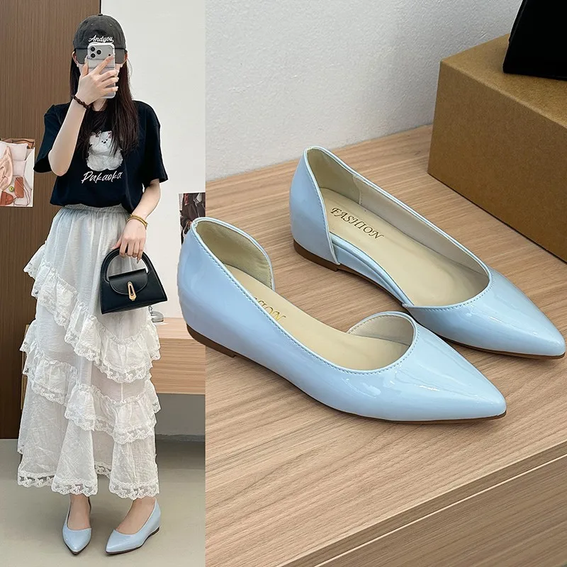 

2026 Winter New French Style Elegant High-Heeled Shoes for Women, Outer Wear with Hidden Height Increase