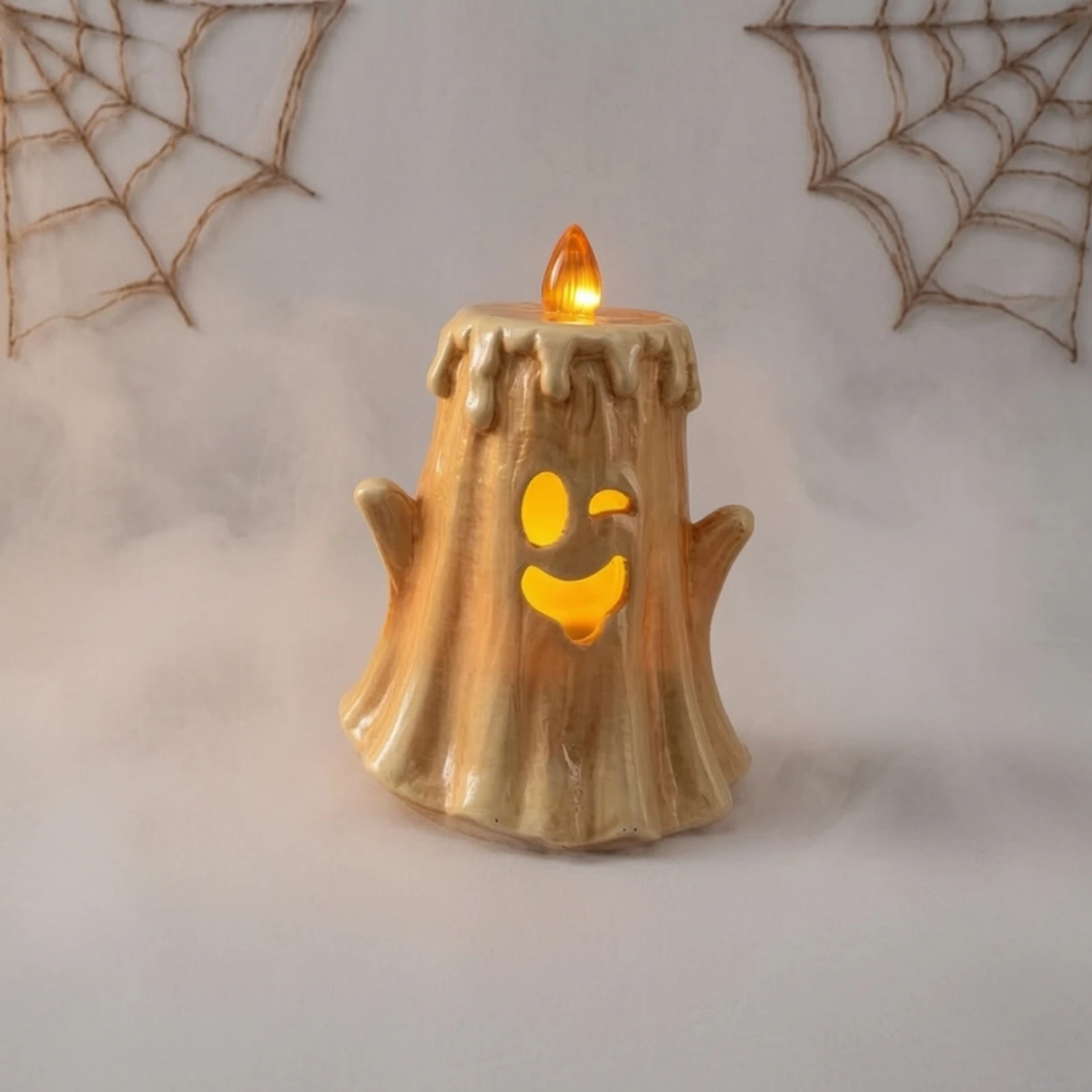 Ghost-Shaped Candle Light Spooky Resin Ghost Candle Holder Home Decoration Artisanal Ornament Whimsical