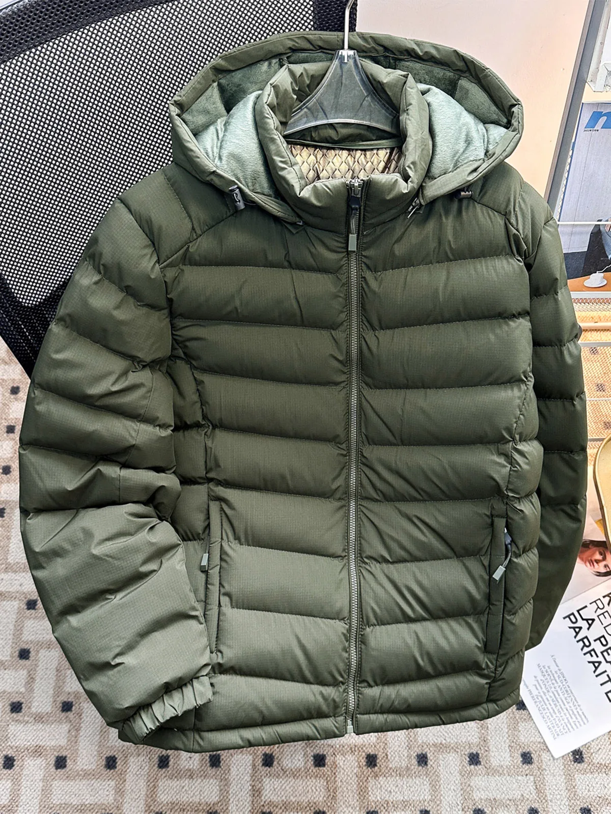 Men's Lightweight Comfortable Hooded down Cotton Jacket Thickened Winter Coat Warm Bread Style Clothing Youth Fashion Daily Wear