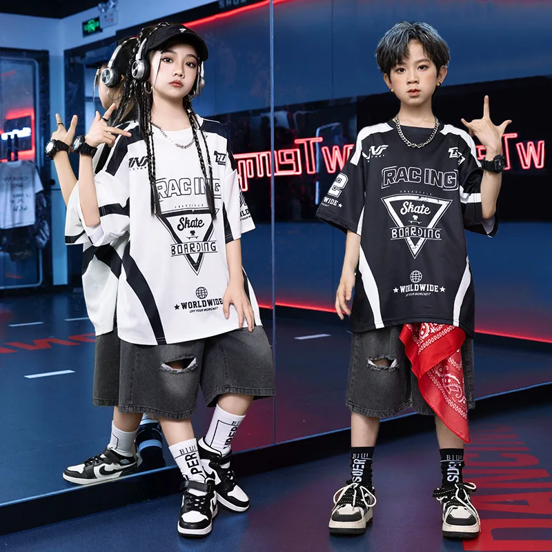 Ropa de Hip Hop Kpop para chico, camiseta con letras blancas y negras, pantalones vaqueros rasgados informales, pantalones cortos para niña y niño, Ropa de baile de Jazz, disfraces