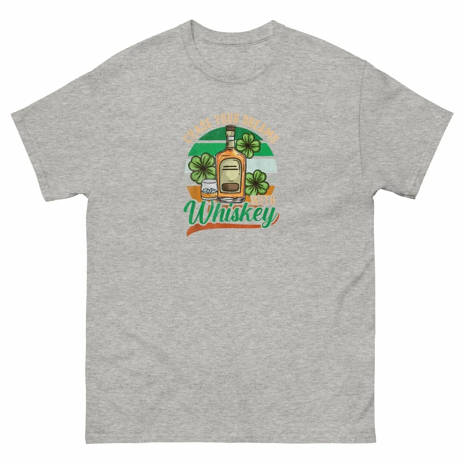 Chase Your eams With Whiskey St. Pat's Day Short Sved T-shirt