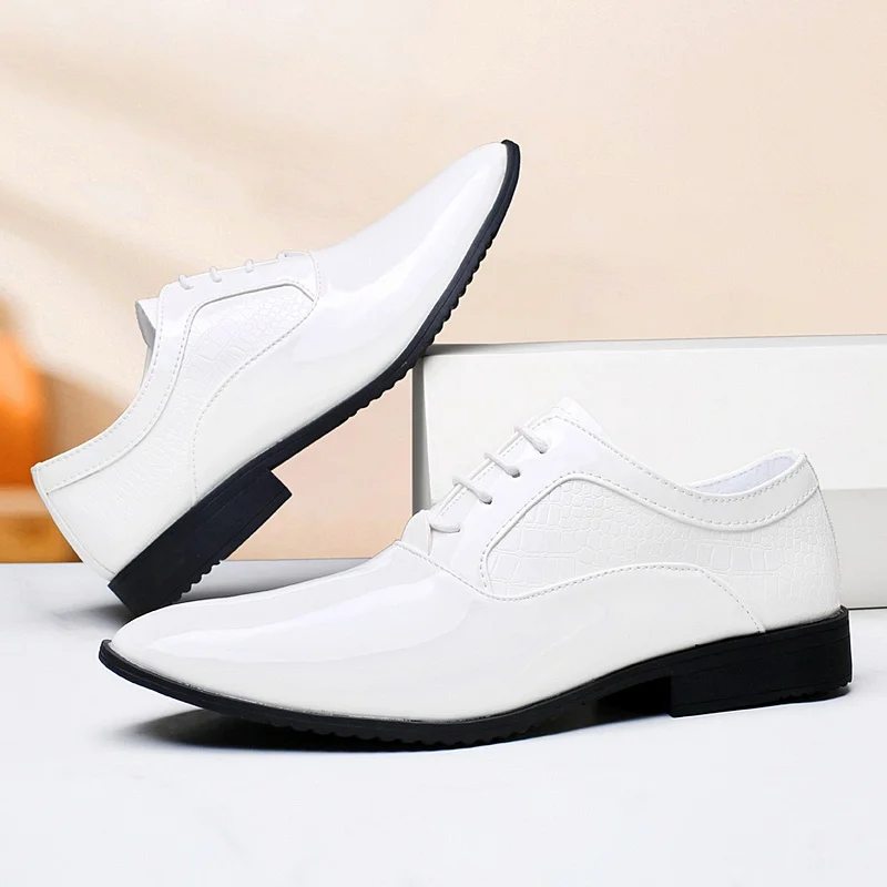 Elegant White Dress Shoes Men Comfortable Patent Leather Casual Business Shoes Man Pointed-Toe Social Shoe Male zapatos de cuero