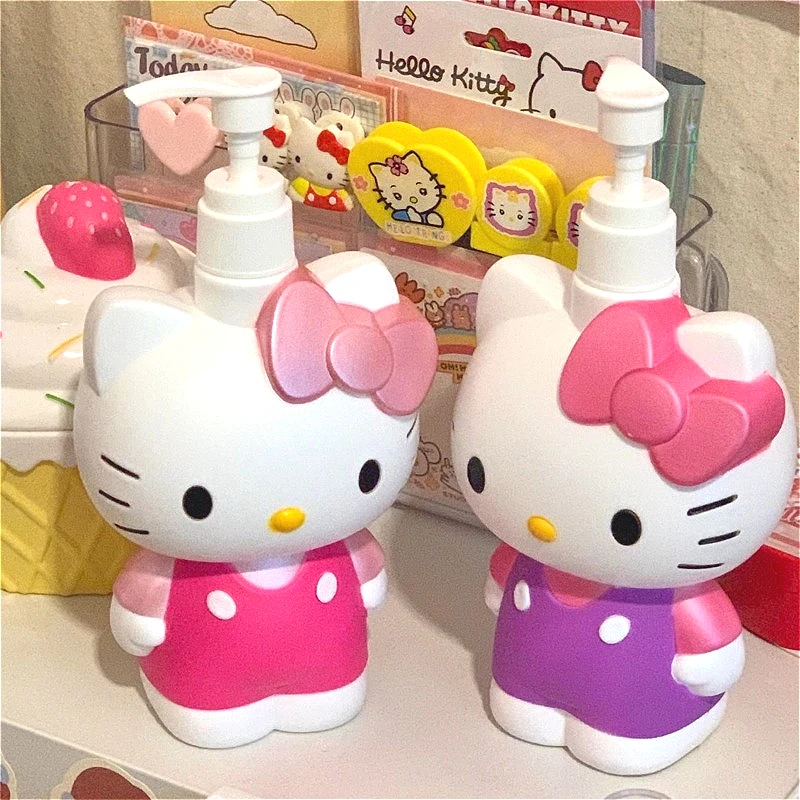 Sanrios HelloKittys Hand Wash Squeeze Bottle Cartoon Hildren Shower Gel Shampoo Bottling Bottle Girl Heart High Capacity Bottled