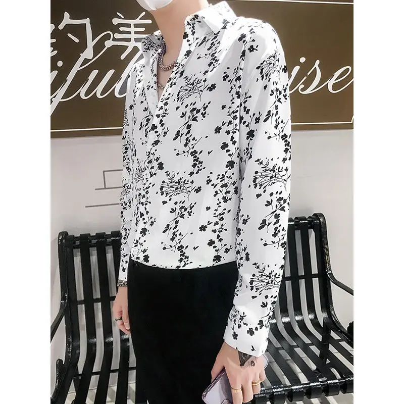Retro Small Floral Shirt Men's Ice Silk 2025 Spring New Thin Loose Versatile Shirt Silky Long Sleeves