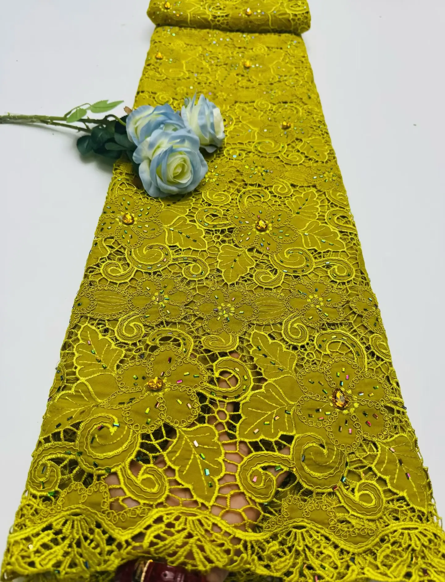 

2026 High-Quality Nigerian Tulle Lace Fabric With Stones for Wedding Dress Embroidery Tulle Party Guipure Chiffon Sewing Hm241-1