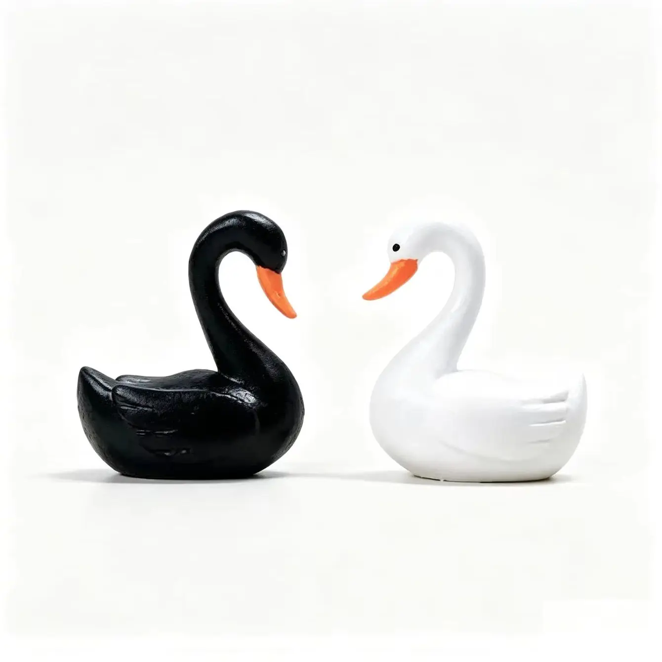 2pcs mini simulation resin black and white swan micro landscape decoration aquarium landscaping decoration ornaments