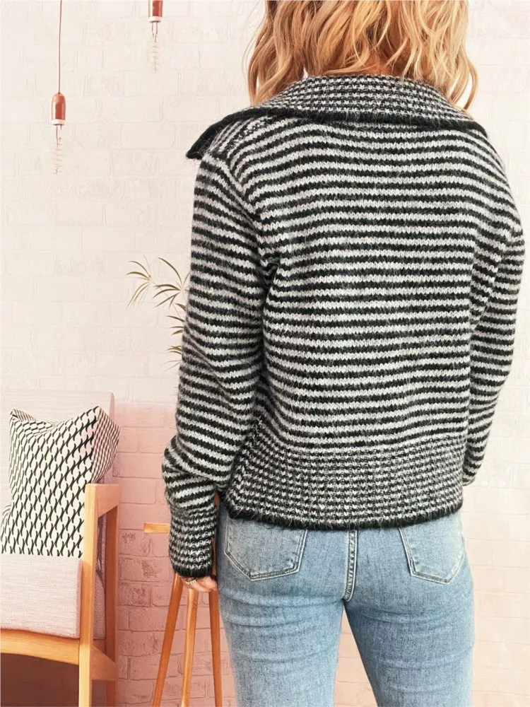 Nowa elegancka damska bluzka z dzianiny slim fit na jesień, z klapami, w paski, z kontrastowymi kolorami, zapinana na jeden guzik, uniwersalny sweter z długim rękawem.