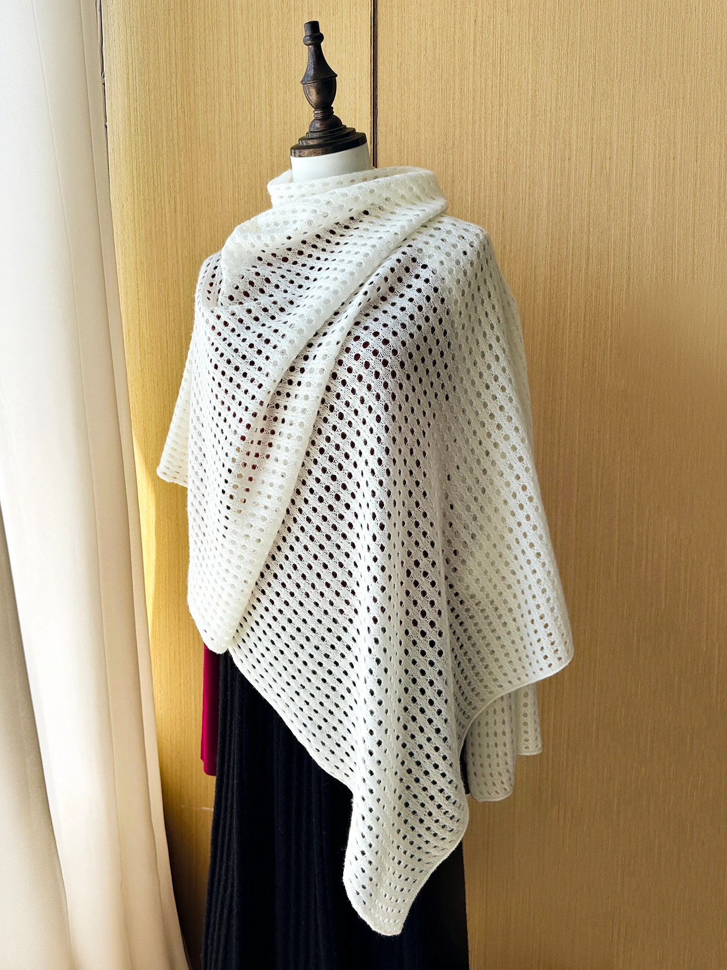 Light Luxury 100% Cashmere Women Scarf Autumn Winter Female Knitwear Elegant Hollow Out New Shawl High Quality Lady Clothing Top