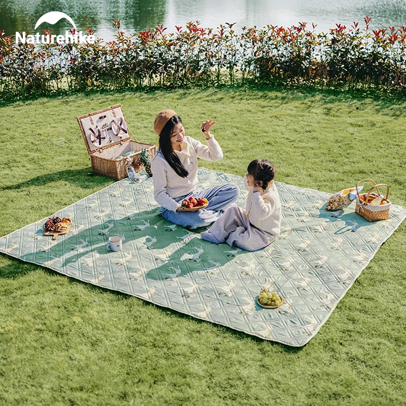 

Naturehike Camping Picnic Mat Waterproof Outdoor Mat Portable Folding Park Sleeping Moistureproof Tent Mat Machine Washable