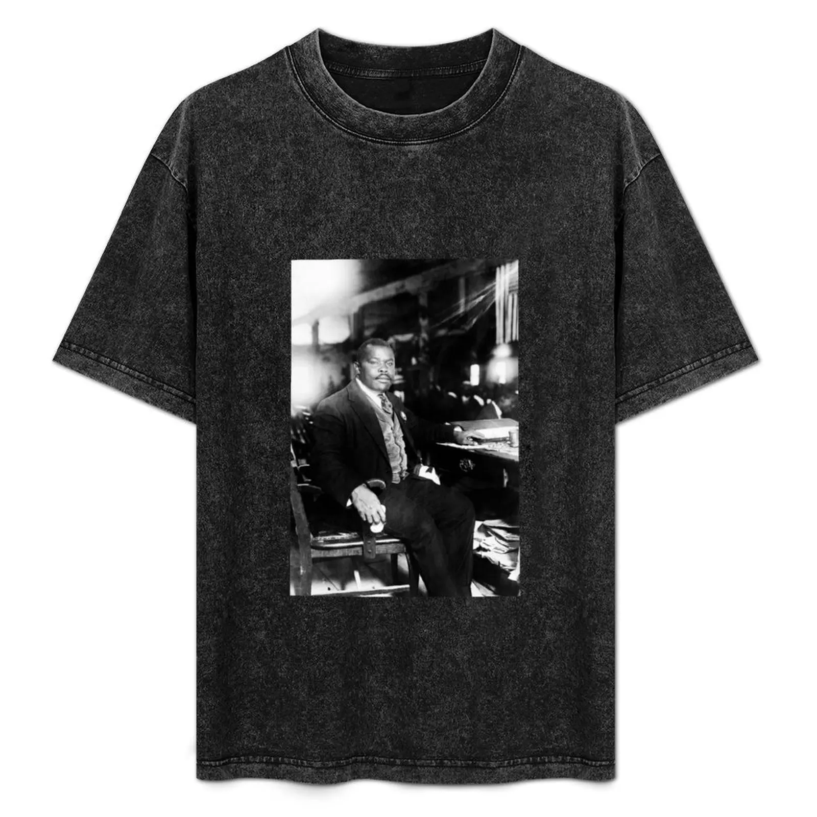 

Marcus Garvey Portrait 1924 T-Shirt Classic Crew Neck Cotton T-Shirt