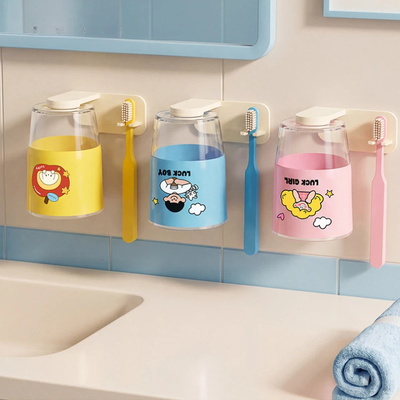 Household Bathroom Magnetic Suction Hanging Mouthwash Cup, Household Non Perforated Dental Cup, Inverted Wall Hanging Rack