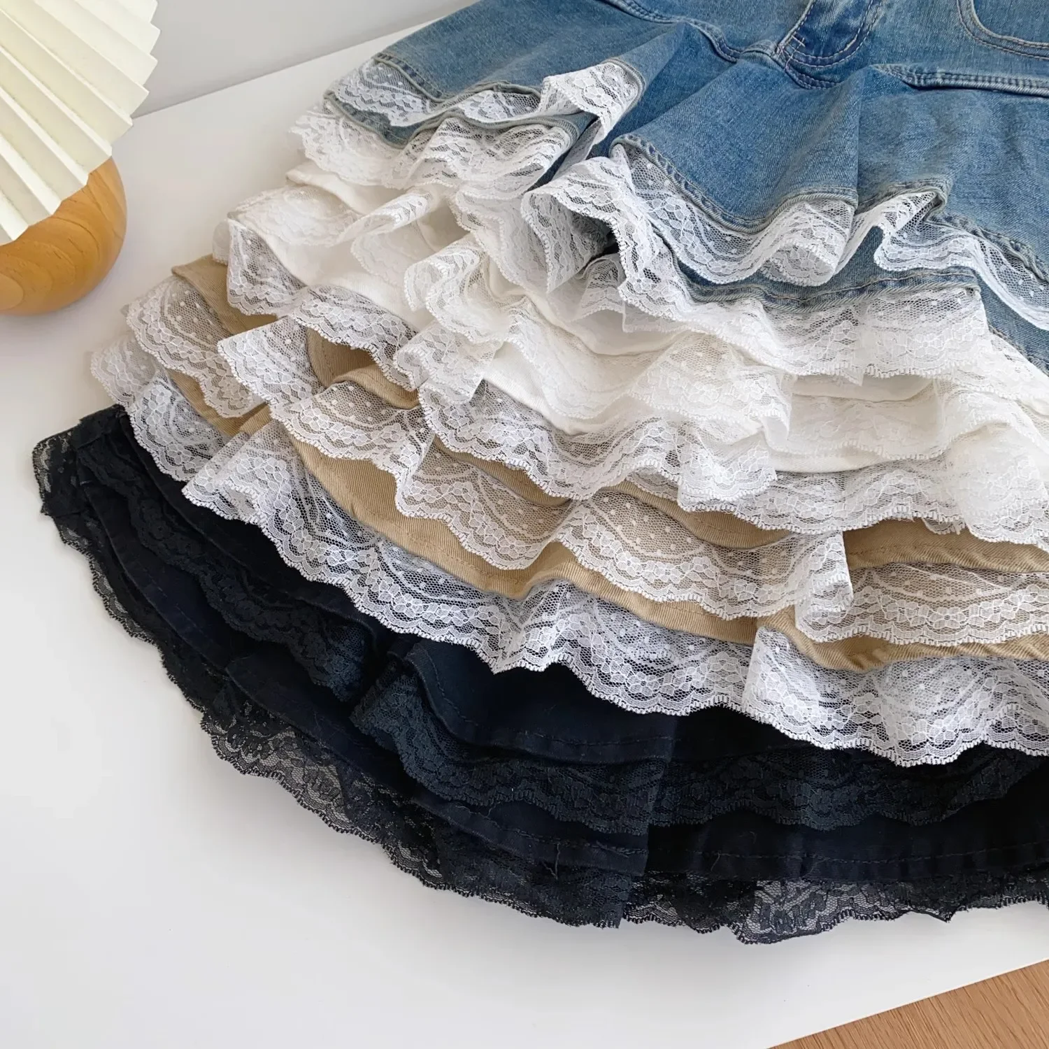 Neuer Spitzen-Jeansrock mit hoher Taille und Lotusblatt-Faltenrock für Damen