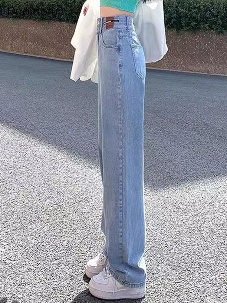 Duomofu hellblau schick Knopf lose gerade weibliche Jeans Frühling grundlegende hohe Taille schlanke Mode in voller Länge einfache Frauen Jeans