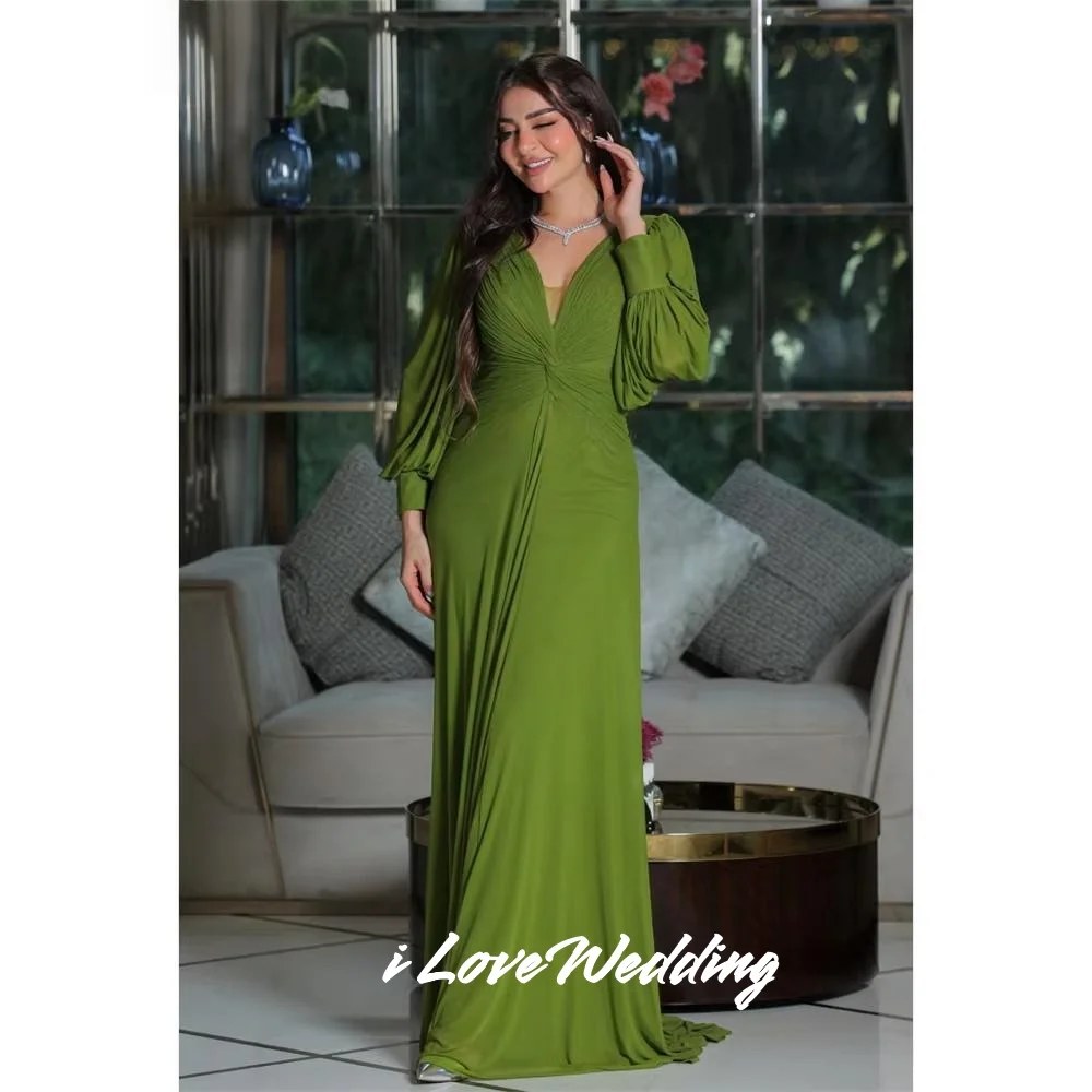 فساتين سهرة خضراء على شكل حرف v 2025 شيفون كم طويل على شكل حرف a طول الأرض فستان حفلة موسيقية مطوي فساتين حفلات الزفاف حسب الطلب