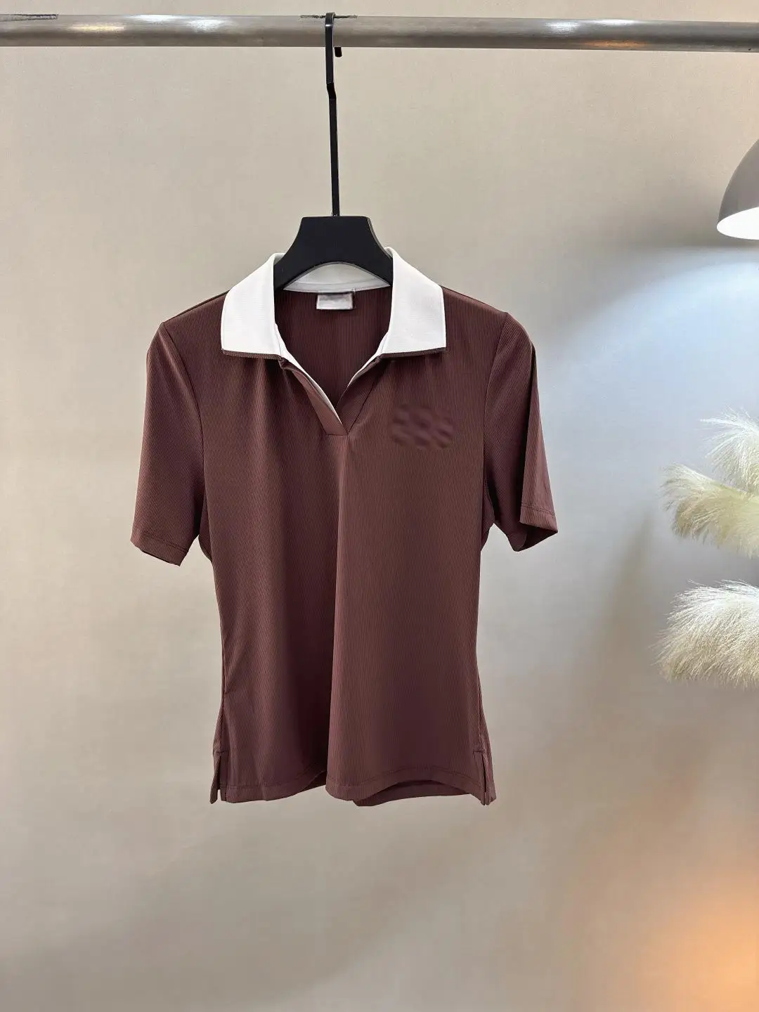 Women's Quick-Dry Collared Golf Top: Youthful, Slimming, and Versatile