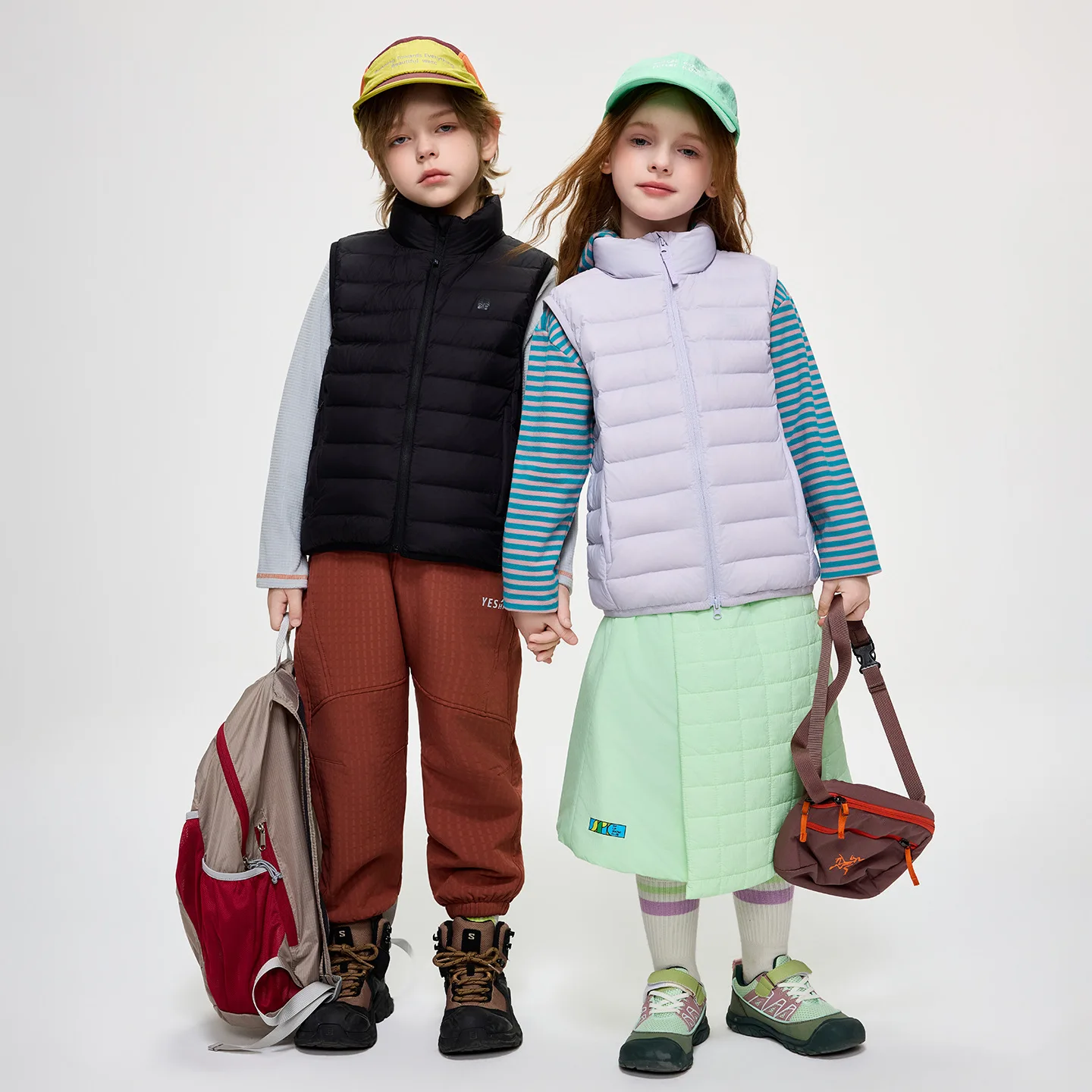 2026 OLEKID Kids Lightweight Down Vest 90% White Duck Down Short Winter Warm Sleeveless Children Outerwear Children Waistcoat