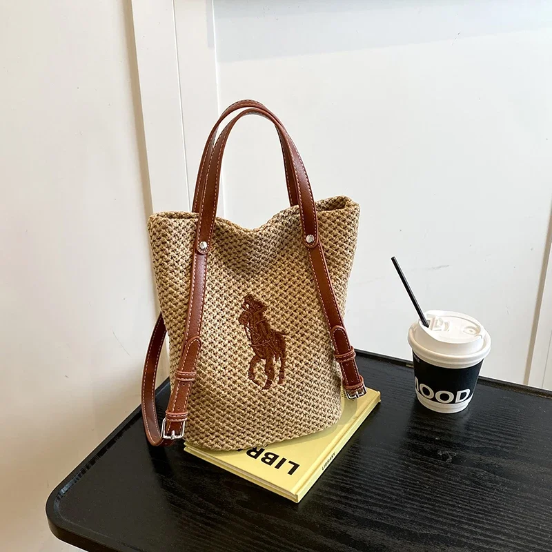 

Elegant Women's Leather Tote Bag By Famous Designer Luxury Brand for Classic Messenger Bag Daily Carry