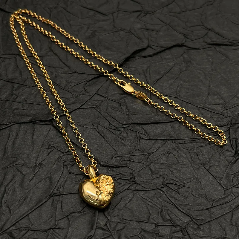Collar de Plata de Ley S925 con Corazón en Oro de 18K, Clásico, Ligero y de Lujo, Accesorio de Moda